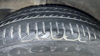Used 2014 Honda City [2014-2017] E Petrol Manual tyres RIGHT REAR TYRE TREAD VIEW