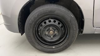 Used 2015 Maruti Suzuki Celerio VXI AMT Petrol Automatic tyres LEFT FRONT TYRE RIM VIEW