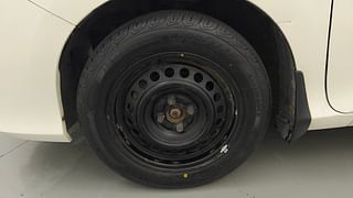 Used 2014 Honda City [2014-2017] E Petrol Manual tyres LEFT FRONT TYRE RIM VIEW