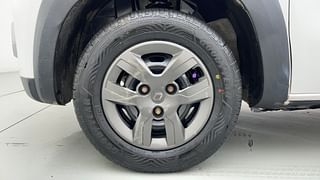 Used 2018 Renault Kwid [2017-2019] RXT 1.0 SCE Special (O) Petrol Manual tyres LEFT FRONT TYRE RIM VIEW