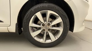 Used 2016 Hyundai Elite i20 [2014-2018] Asta 1.2 (O) Petrol Manual tyres RIGHT FRONT TYRE RIM VIEW