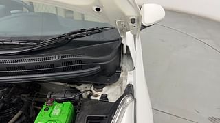 Used 2014 Hyundai Grand i10 [2013-2017] Sportz AT 1.2 Kappa VTVT Petrol Automatic engine ENGINE LEFT SIDE HINGE & APRON VIEW
