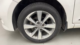 Used 2016 Hyundai Elite i20 [2014-2018] Asta 1.4 CRDI Diesel Manual tyres LEFT FRONT TYRE RIM VIEW