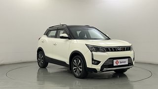 Used 2021 Mahindra XUV 300 W8 (O) Petrol Petrol Manual exterior RIGHT FRONT CORNER VIEW
