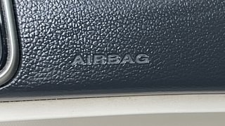 Used 2021 Mahindra XUV 300 W8 (O) Petrol Petrol Manual top_features Knee airbags