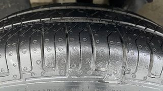 Used 2018 Renault Kwid [2017-2019] RXT 1.0 SCE Special (O) Petrol Manual tyres LEFT FRONT TYRE TREAD VIEW