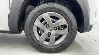 Used 2018 Renault Kwid [2017-2019] RXT 1.0 SCE Special (O) Petrol Manual tyres RIGHT FRONT TYRE RIM VIEW