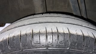 Used 2016 Renault Kwid [2015-2019] RXT Petrol Manual tyres RIGHT REAR TYRE TREAD VIEW