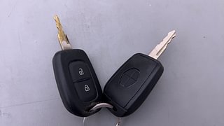 Used 2016 Renault Kwid [2015-2019] RXT Petrol Manual extra CAR KEY VIEW