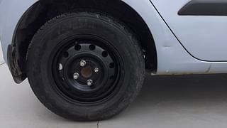Used 2013 Hyundai i10 [2010-2016] Magna Petrol Petrol Manual tyres RIGHT REAR TYRE RIM VIEW