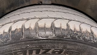 Used 2015 Honda City [2014-2017] VX CVT Petrol Automatic tyres LEFT FRONT TYRE TREAD VIEW