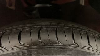 Used 2011 Hyundai i10 [2010-2016] Magna 1.2 Petrol Petrol Manual tyres LEFT FRONT TYRE TREAD VIEW
