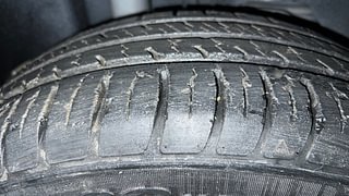 Used 2016 Ford Figo Aspire [2015-2019] Titanium Plus 1.5 TDCi Diesel Manual tyres RIGHT REAR TYRE TREAD VIEW