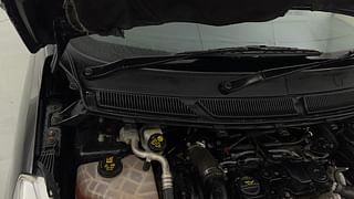 Used 2016 Ford Figo Aspire [2015-2019] Titanium Plus 1.5 TDCi Diesel Manual engine ENGINE RIGHT SIDE HINGE & APRON VIEW