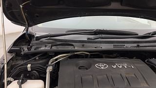 Used 2017 Toyota Corolla Altis [2017-2020] VL CVT Petrol Petrol Automatic engine ENGINE RIGHT SIDE HINGE & APRON VIEW