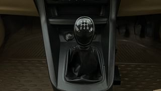 Used 2016 Ford Figo Aspire [2015-2019] Titanium Plus 1.5 TDCi Diesel Manual interior GEAR  KNOB VIEW