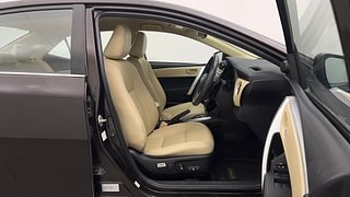 Used 2017 Toyota Corolla Altis [2017-2020] VL CVT Petrol Petrol Automatic interior RIGHT SIDE FRONT DOOR CABIN VIEW