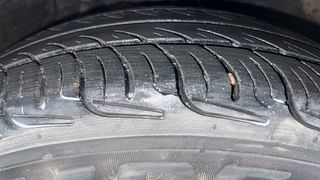 Used 2013 Hyundai i10 [2010-2016] Magna Petrol Petrol Manual tyres RIGHT FRONT TYRE TREAD VIEW