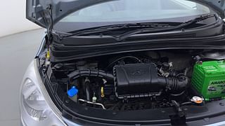Used 2013 Hyundai i10 [2010-2016] Magna Petrol Petrol Manual engine ENGINE RIGHT SIDE HINGE & APRON VIEW