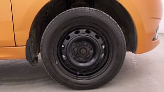 Used 2016 Tata Tiago [2016-2020] Revotron XZ Petrol Manual tyres RIGHT FRONT TYRE RIM VIEW