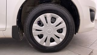 Used 2013 Maruti Suzuki Swift Dzire VDI Diesel Manual tyres RIGHT FRONT TYRE RIM VIEW