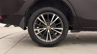 Used 2017 Toyota Corolla Altis [2017-2020] VL CVT Petrol Petrol Automatic tyres RIGHT REAR TYRE RIM VIEW