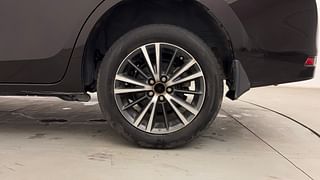 Used 2017 Toyota Corolla Altis [2017-2020] VL CVT Petrol Petrol Automatic tyres LEFT REAR TYRE RIM VIEW
