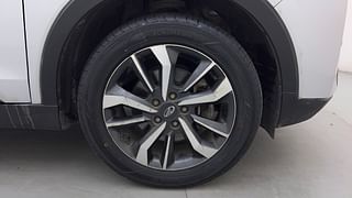 Used 2019 Mahindra XUV 300 W8 (O) Petrol Petrol Manual tyres RIGHT FRONT TYRE RIM VIEW