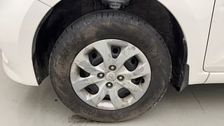 Used 2017 Hyundai Elite i20 [2014-2018] Sportz 1.2 Petrol Manual tyres LEFT FRONT TYRE RIM VIEW
