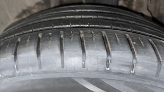 Used 2019 Mahindra XUV 300 W8 (O) Petrol Petrol Manual tyres RIGHT REAR TYRE TREAD VIEW