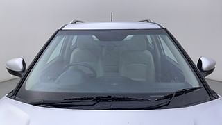 Used 2019 Mahindra XUV 300 W8 (O) Petrol Petrol Manual exterior FRONT WINDSHIELD VIEW