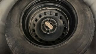 Used 2017 Hyundai Elite i20 [2014-2018] Sportz 1.2 Petrol Manual tyres SPARE TYRE VIEW