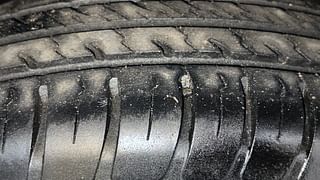 Used 2019 Maruti Suzuki Swift [2017-2021] VXi Petrol Manual tyres RIGHT REAR TYRE TREAD VIEW
