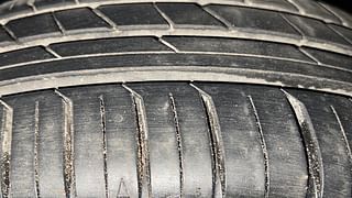 Used 2018 Hyundai Verna [2017-2020] 1.4 VTVT EX Petrol Manual tyres LEFT FRONT TYRE TREAD VIEW