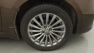 Used 2016 Maruti Suzuki Ciaz [2014-2017] ZDi+ SHVS Diesel Manual tyres RIGHT FRONT TYRE RIM VIEW