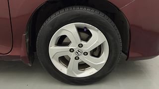 Used 2017 Honda City [2014-2017] V Petrol Manual tyres RIGHT FRONT TYRE RIM VIEW