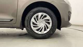 Used 2019 Maruti Suzuki Swift [2017-2021] VXi Petrol Manual tyres RIGHT FRONT TYRE RIM VIEW