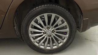 Used 2016 Maruti Suzuki Ciaz [2014-2017] ZDi+ SHVS Diesel Manual tyres LEFT REAR TYRE RIM VIEW