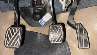Used 2018 Maruti Suzuki Celerio VXI Petrol Manual interior PEDALS VIEW