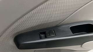 Used 2011 Toyota Etios [2010-2017] G Petrol Manual top_features Rear power window