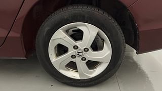 Used 2017 Honda City [2014-2017] V Petrol Manual tyres LEFT REAR TYRE RIM VIEW