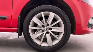 Used 2017 Volkswagen Polo [2014-2020] Highline 1.5 (D) Diesel Manual tyres RIGHT FRONT TYRE RIM VIEW