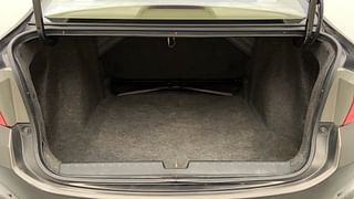 Used 2017 Honda City [2017-2020] V CVT Petrol Automatic interior DICKY INSIDE VIEW