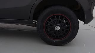 Used 2014 Maruti Suzuki Alto 800 [2012-2016] Lxi Petrol Manual tyres LEFT REAR TYRE RIM VIEW