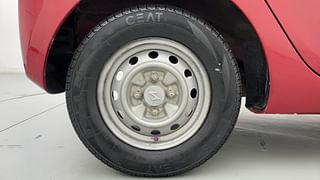 Used 2017 Hyundai Eon [2011-2018] Era + Petrol Manual tyres RIGHT REAR TYRE RIM VIEW