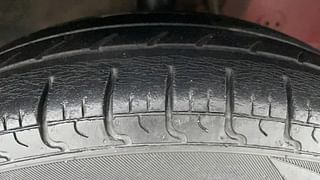 Used 2017 Hyundai Eon [2011-2018] Era + Petrol Manual tyres RIGHT FRONT TYRE TREAD VIEW
