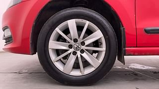 Used 2017 Volkswagen Polo [2014-2020] Highline 1.5 (D) Diesel Manual tyres LEFT FRONT TYRE RIM VIEW