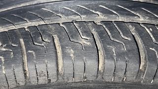 Used 2015 Hyundai i10 [2010-2016] Magna Petrol Petrol Manual tyres LEFT FRONT TYRE TREAD VIEW