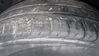 Used 2017 Hyundai Creta [2015-2018] 1.6 SX Plus Petrol Petrol Manual tyres RIGHT REAR TYRE TREAD VIEW