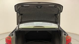 Used 2017 Honda City [2017-2020] V CVT Petrol Automatic interior DICKY DOOR OPEN VIEW